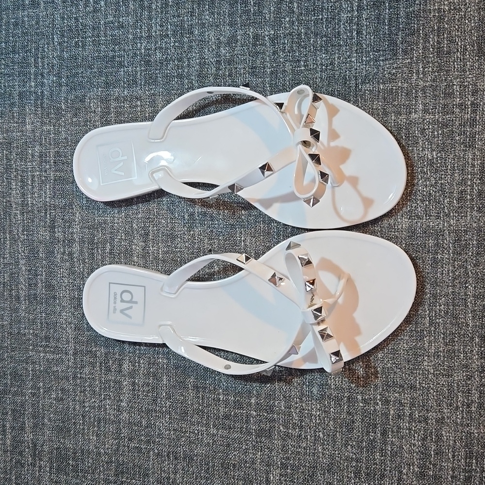 NWOT Dolce Vita sandals
